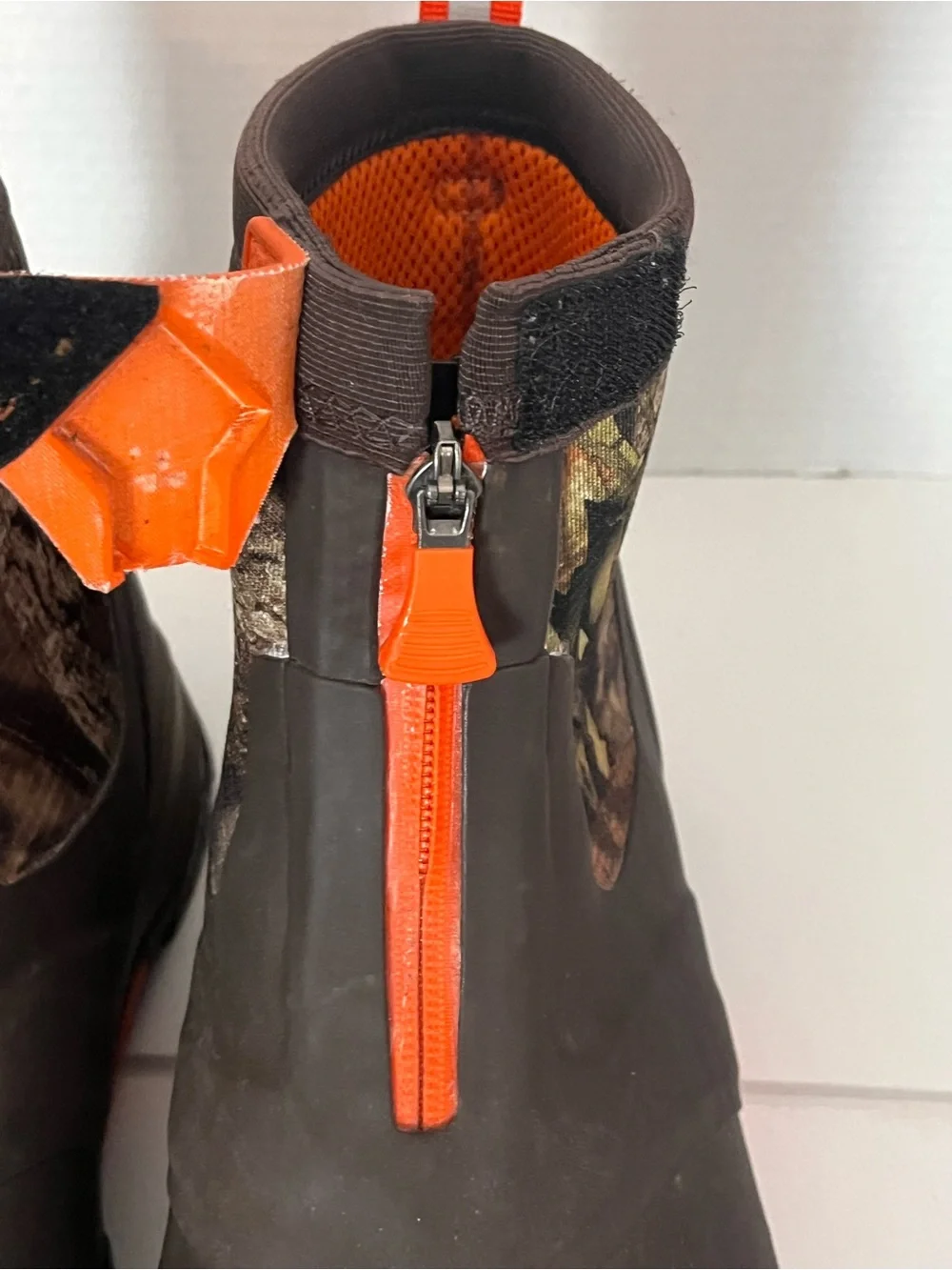 Original Muck Boot Co Men's Apex Mid Zip Boots Mens 13 Camo Waterproof w/Flaw